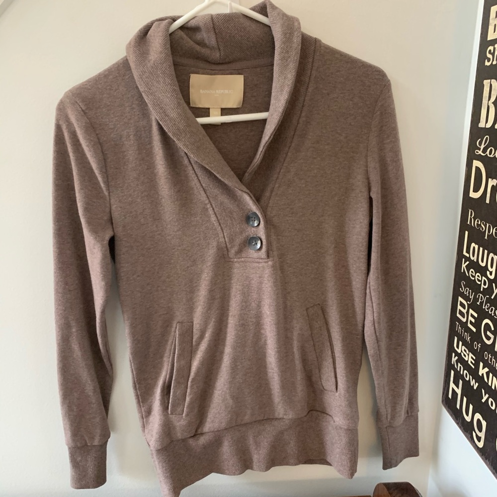 Banana Republic pullover